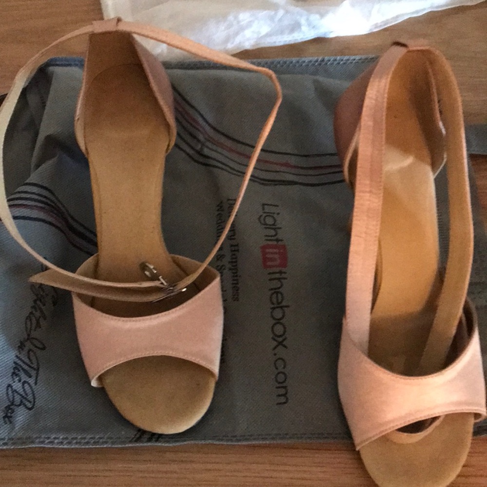 Ballroom dancing shoes